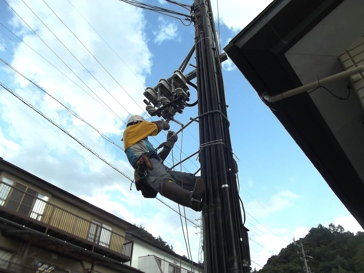 電気が進歩していく様子を最先端で見る―電気保安業務の楽しさ、そして難しさ