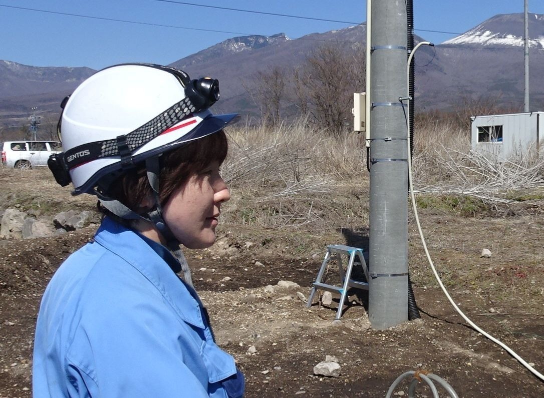 この仕事が育児がしやすい環境を与えてくれた–ママさん電気主任技術者に聞く「フリーランスの働き方」